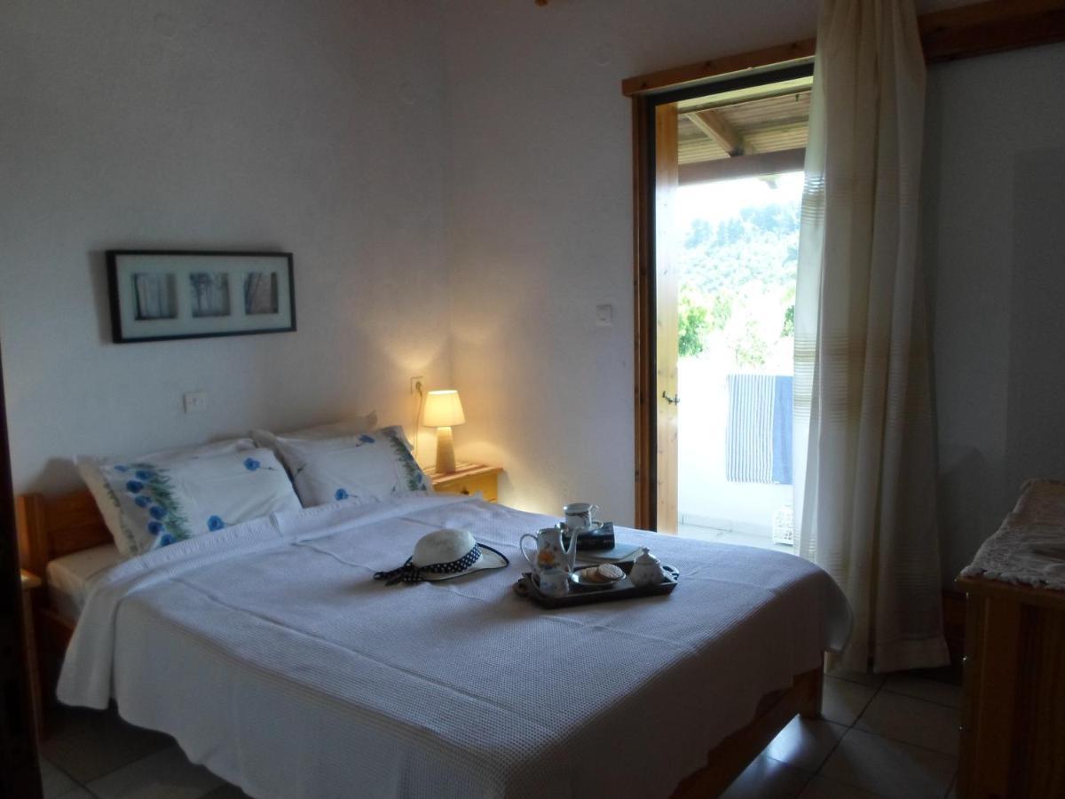 Bozelia Apartments Toroni Exterior photo